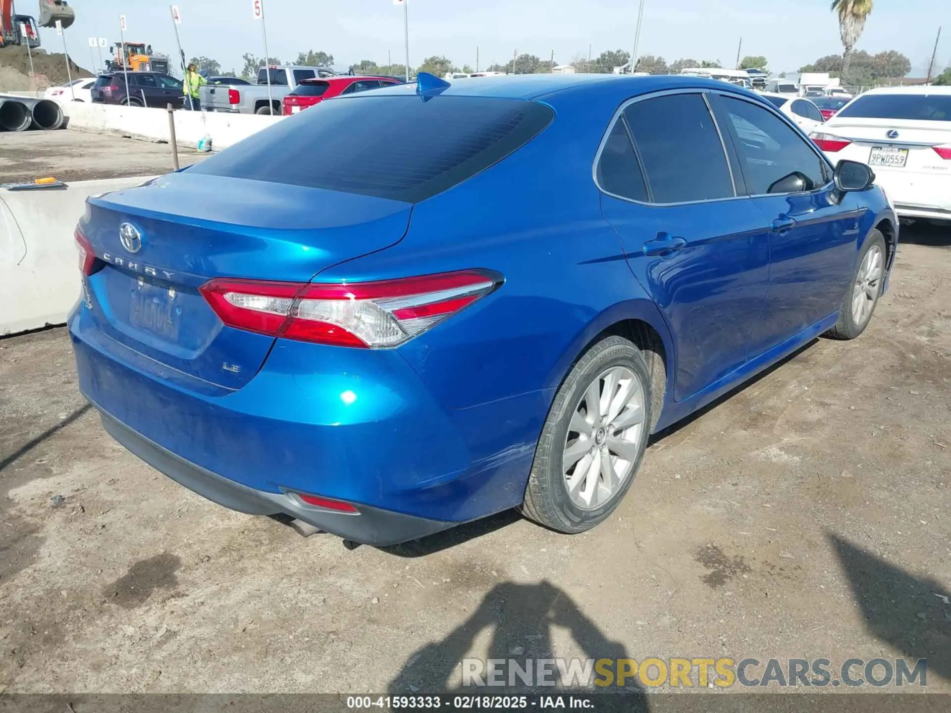 4 Фотография поврежденного автомобиля 4T1B11HK2KU229031 TOYOTA CAMRY 2019