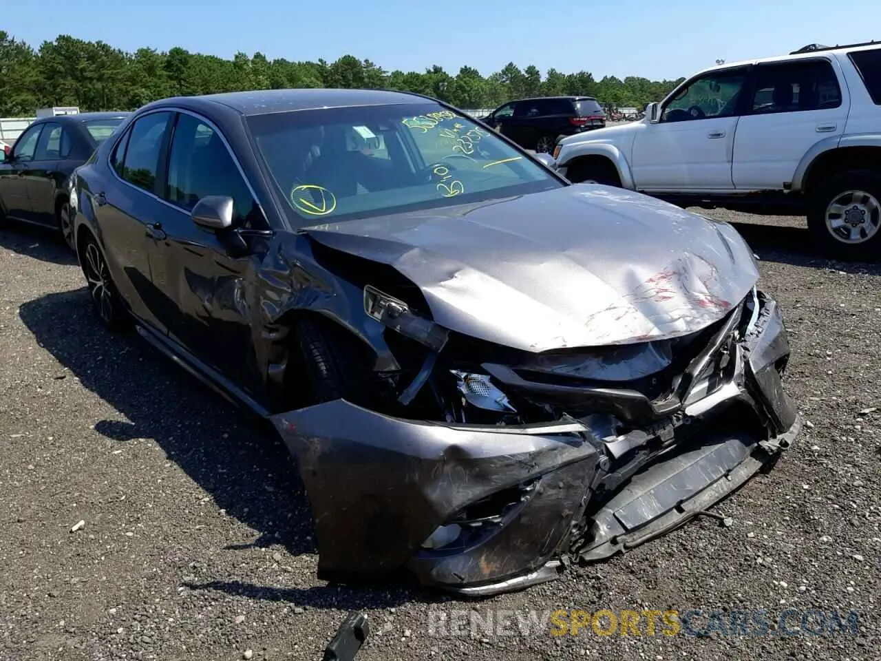 1 Photograph of a damaged car 4T1B11HK2KU232575 TOYOTA CAMRY 2019