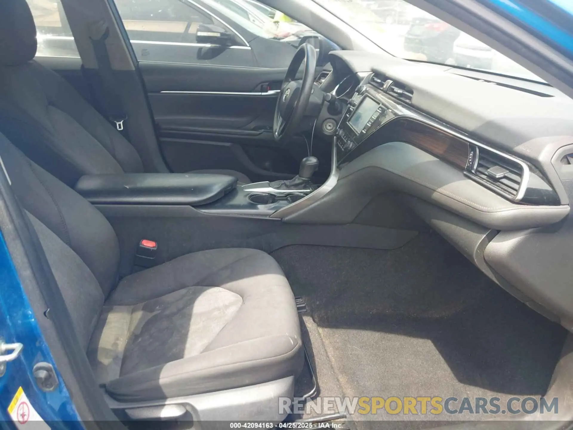 5 Фотография поврежденного автомобиля 4T1B11HK2KU238232 TOYOTA CAMRY 2019