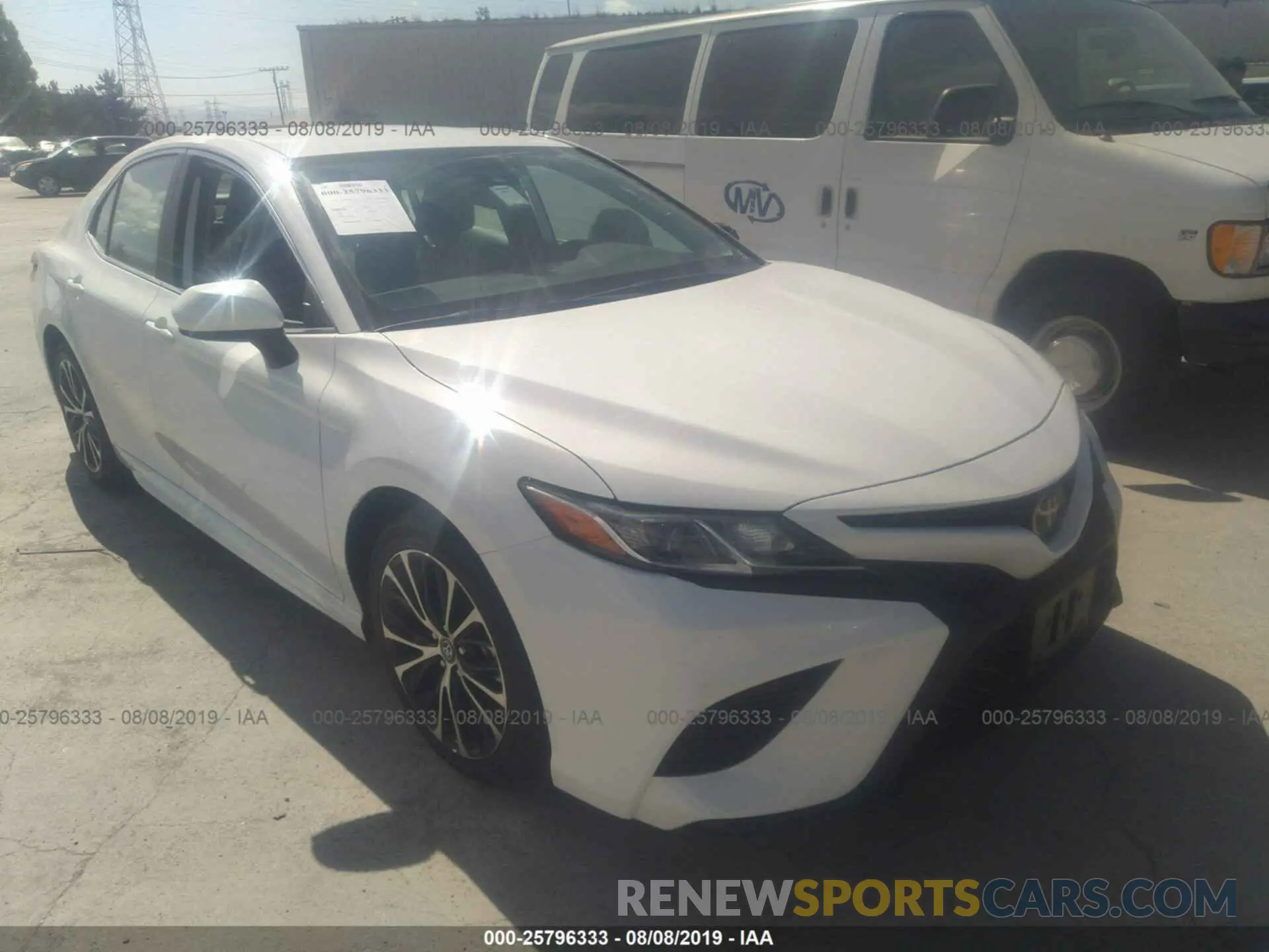 1 Photograph of a damaged car 4T1B11HK2KU239753 TOYOTA CAMRY 2019