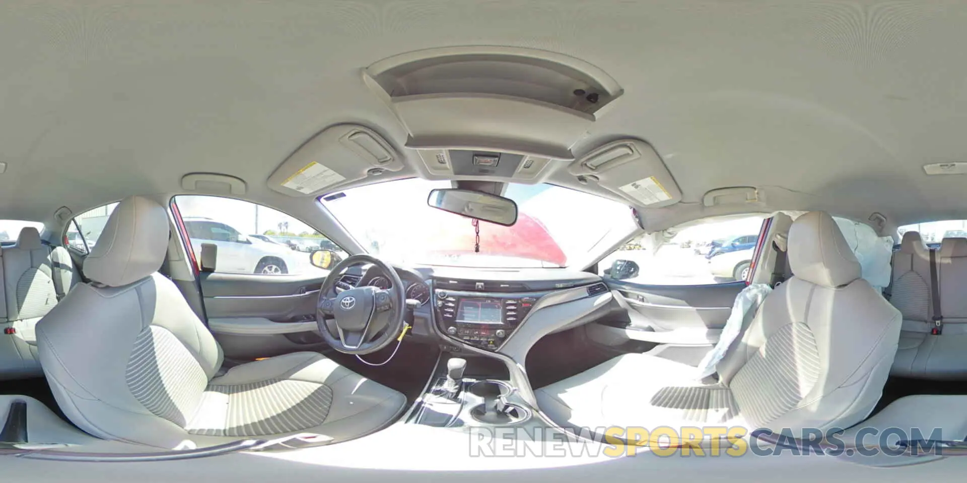14 Photograph of a damaged car 4T1B11HK2KU240353 TOYOTA CAMRY 2019