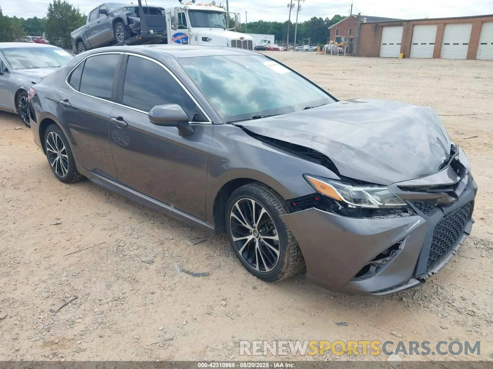 1 Фотография поврежденного автомобиля 4T1B11HK2KU250977 TOYOTA CAMRY 2019