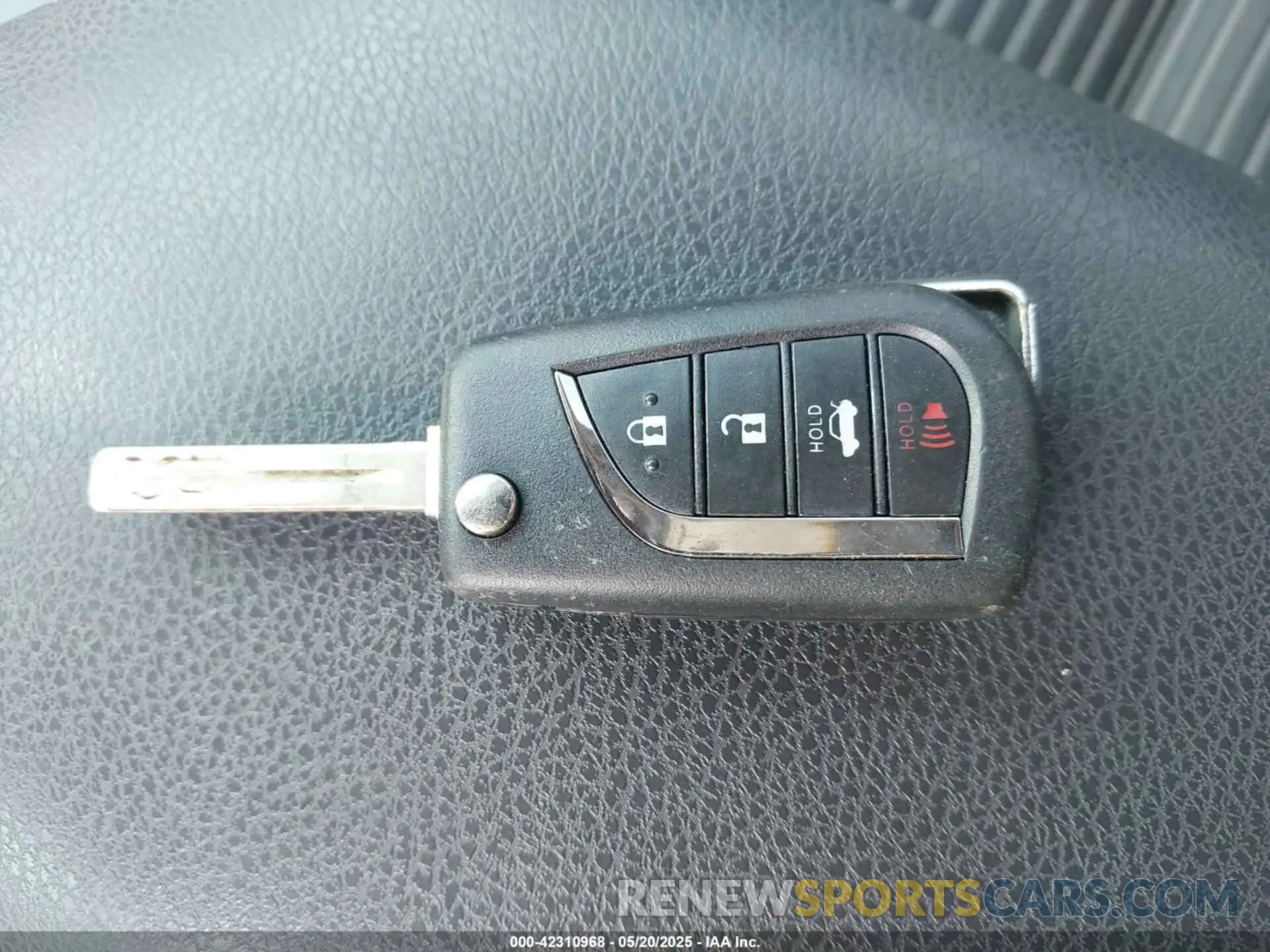 11 Фотография поврежденного автомобиля 4T1B11HK2KU250977 TOYOTA CAMRY 2019