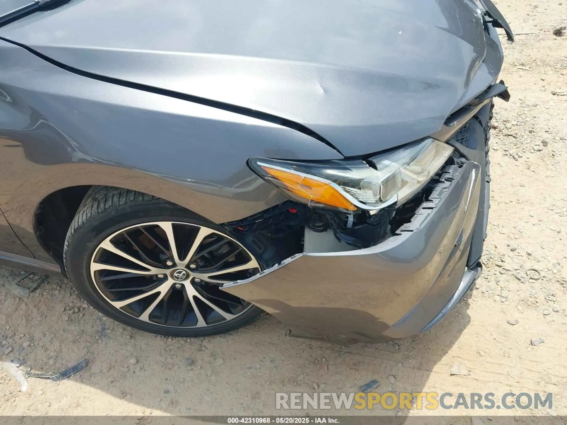 17 Фотография поврежденного автомобиля 4T1B11HK2KU250977 TOYOTA CAMRY 2019