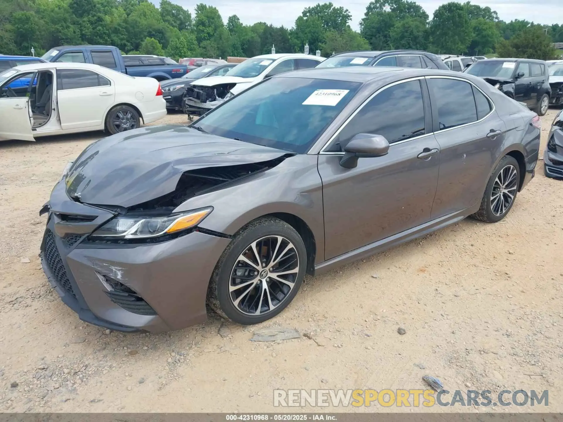2 Фотография поврежденного автомобиля 4T1B11HK2KU250977 TOYOTA CAMRY 2019