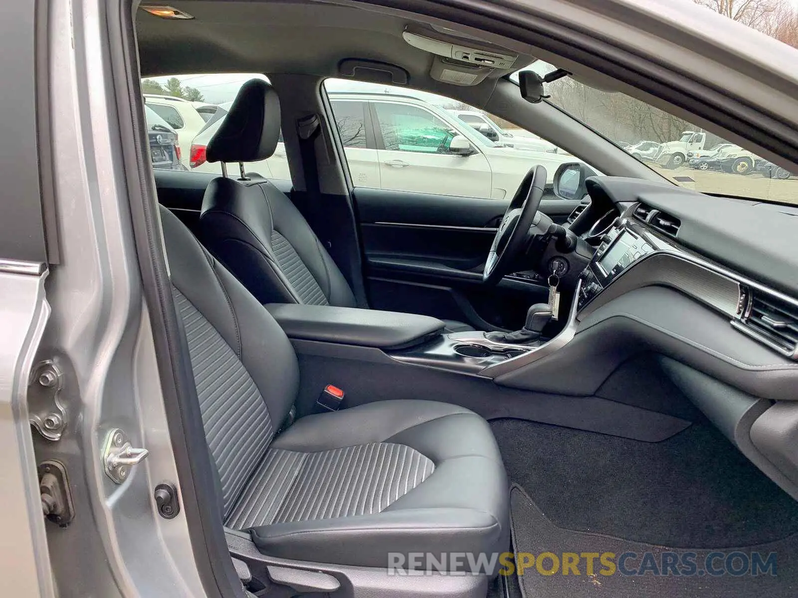 7 Photograph of a damaged car 4T1B11HK2KU254351 TOYOTA CAMRY 2019