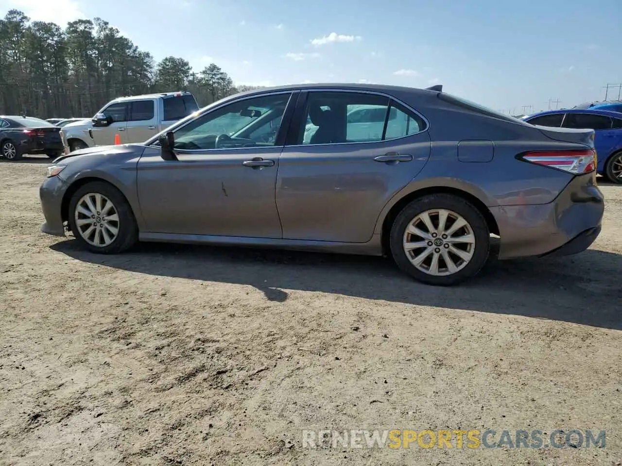 2 Photograph of a damaged car 4T1B11HK2KU256665 TOYOTA CAMRY 2019
