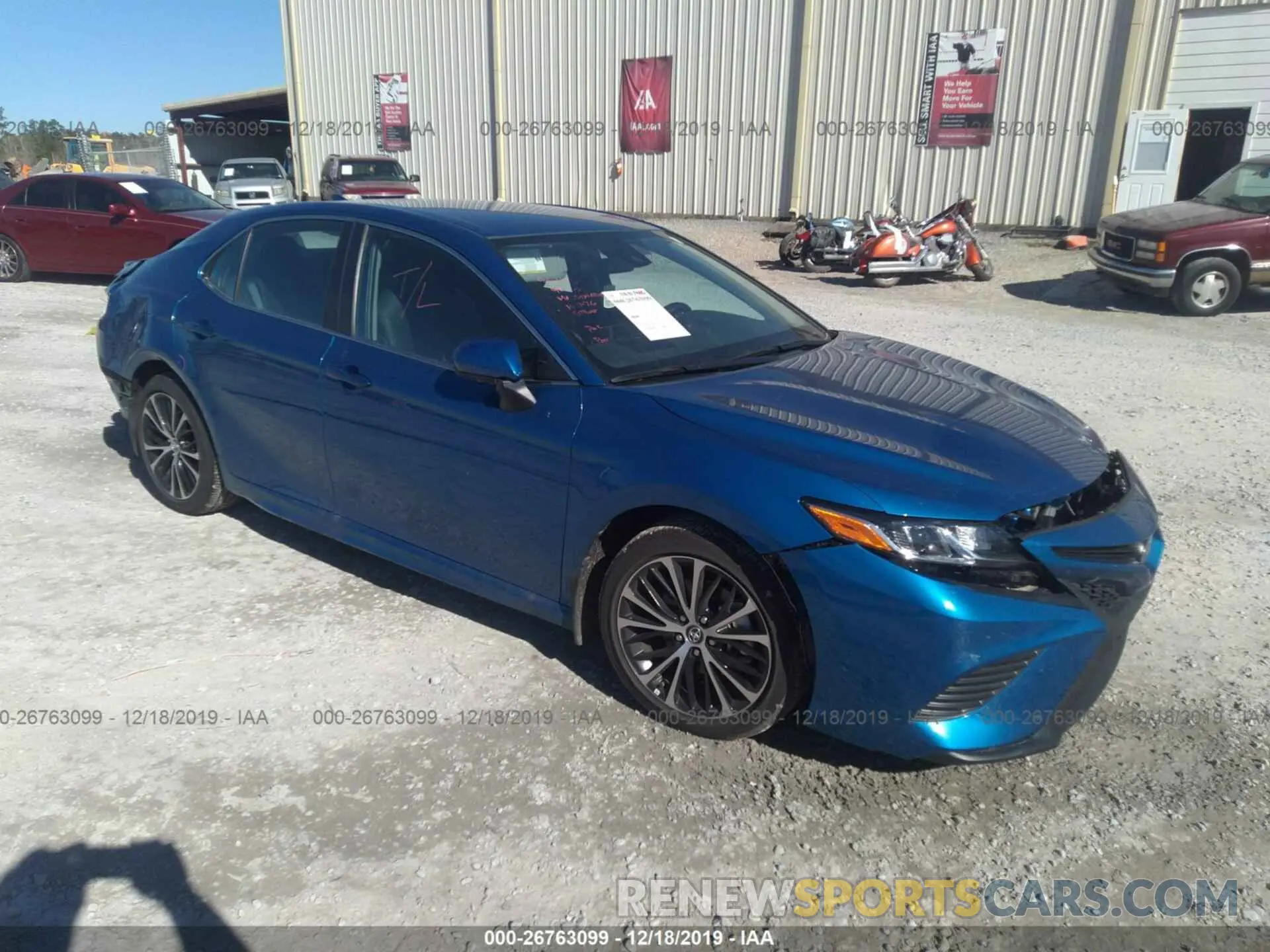 1 Photograph of a damaged car 4T1B11HK2KU258335 TOYOTA CAMRY 2019