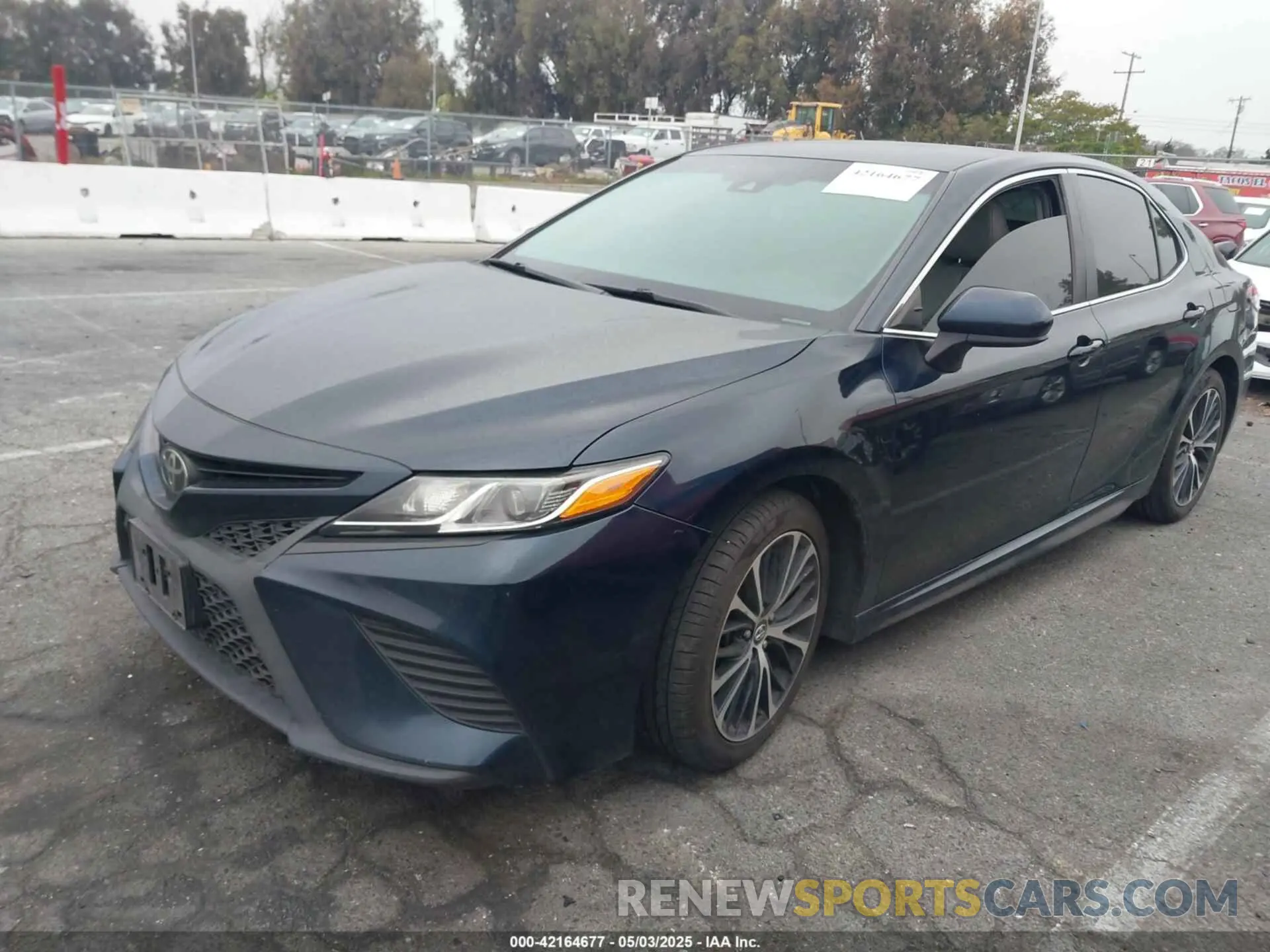 2 Фотография поврежденного автомобиля 4T1B11HK2KU263082 TOYOTA CAMRY 2019