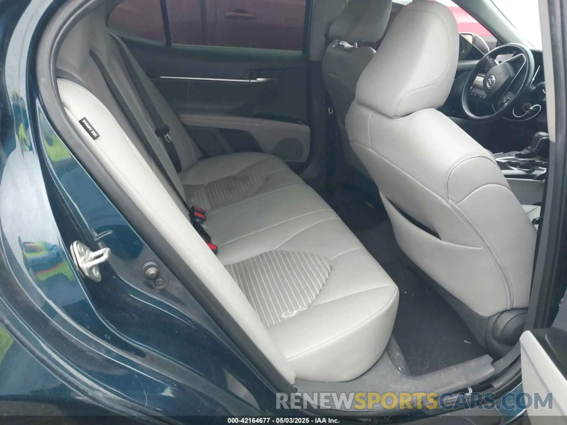 8 Фотография поврежденного автомобиля 4T1B11HK2KU263082 TOYOTA CAMRY 2019