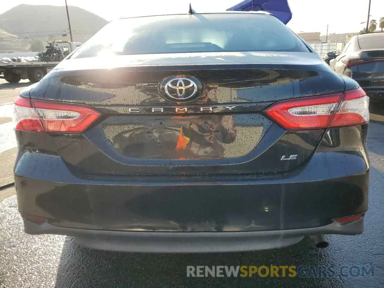 6 Photograph of a damaged car 4T1B11HK2KU280660 TOYOTA CAMRY 2019