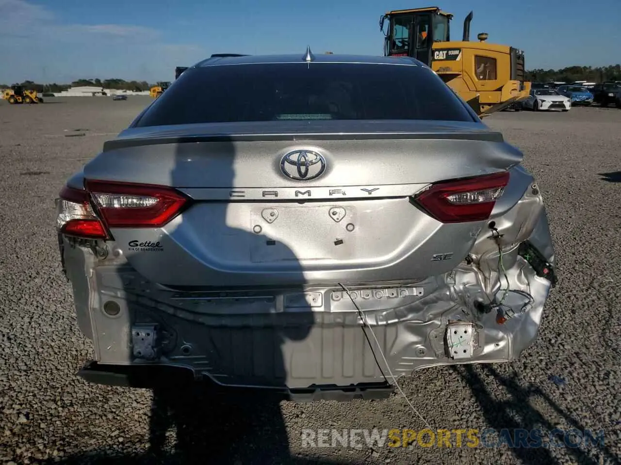 6 Photograph of a damaged car 4T1B11HK2KU281744 TOYOTA CAMRY 2019