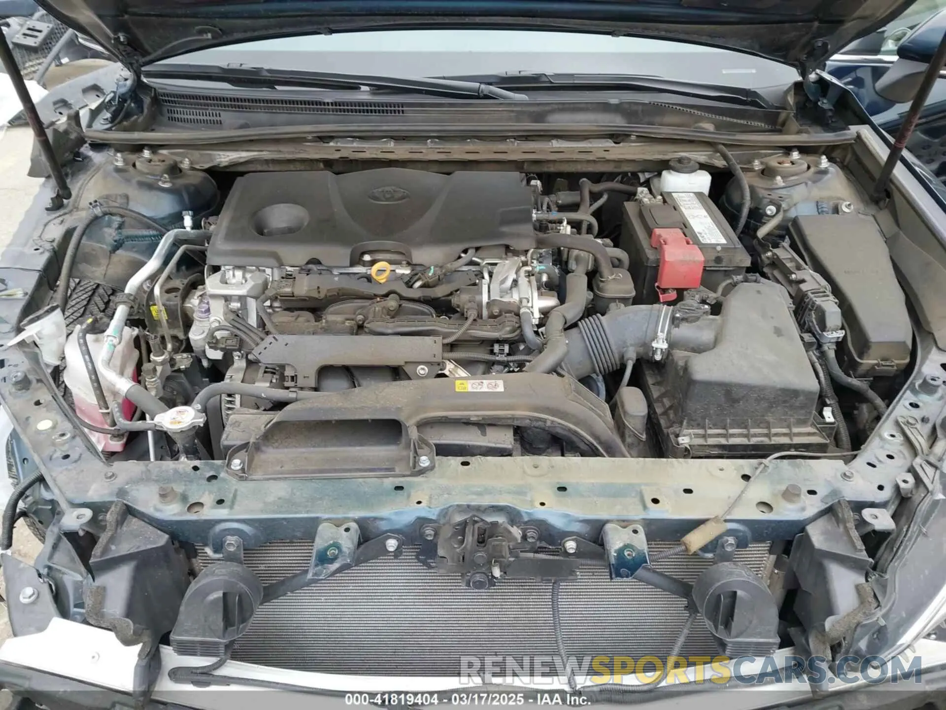 10 Photograph of a damaged car 4T1B11HK2KU288984 TOYOTA CAMRY 2019