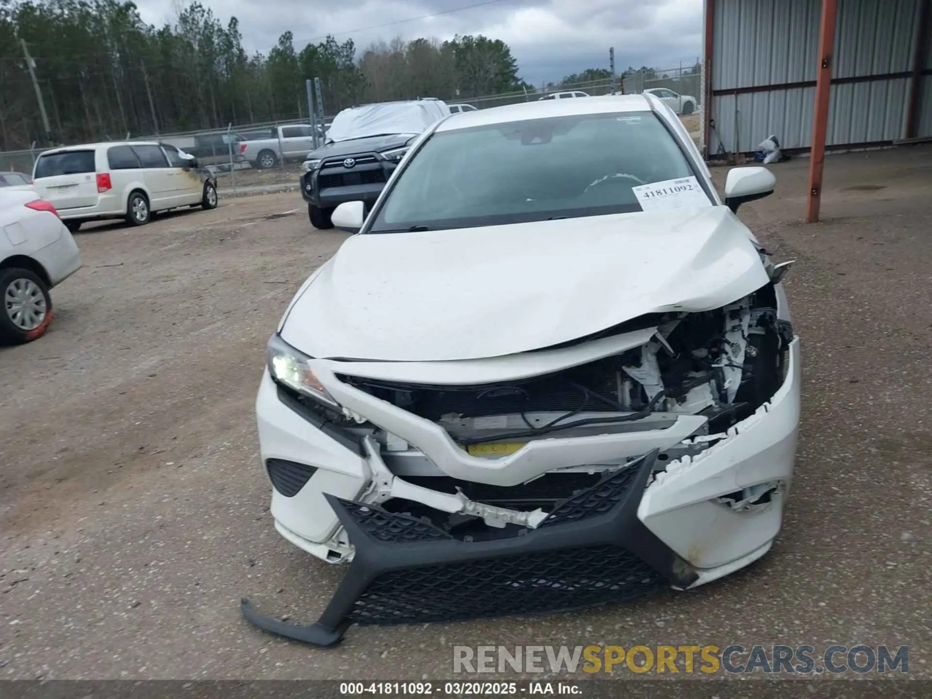 12 Фотография поврежденного автомобиля 4T1B11HK2KU297216 TOYOTA CAMRY 2019