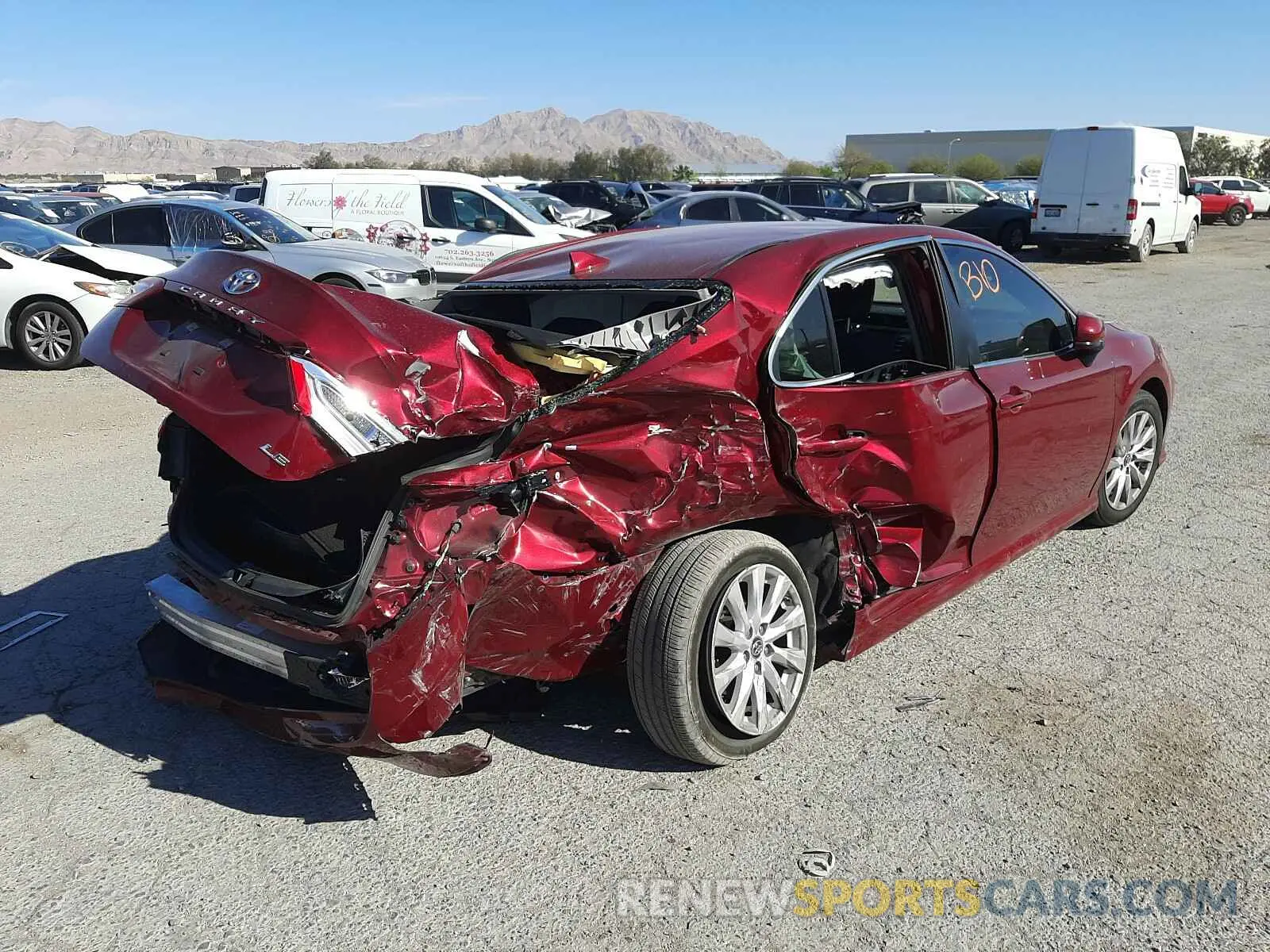 4 Photograph of a damaged car 4T1B11HK2KU685059 TOYOTA CAMRY 2019