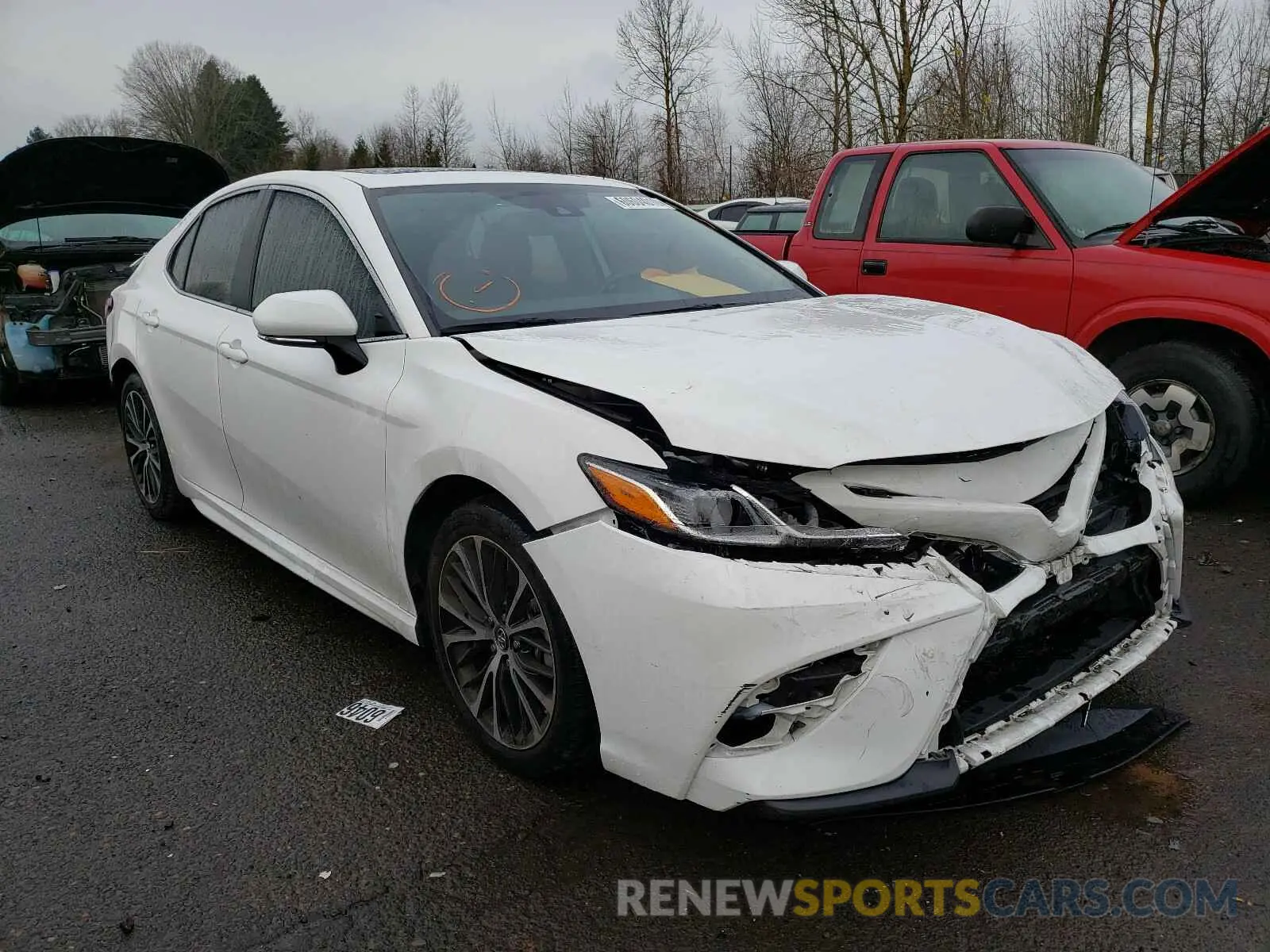 1 Photograph of a damaged car 4T1B11HK2KU685207 TOYOTA CAMRY 2019