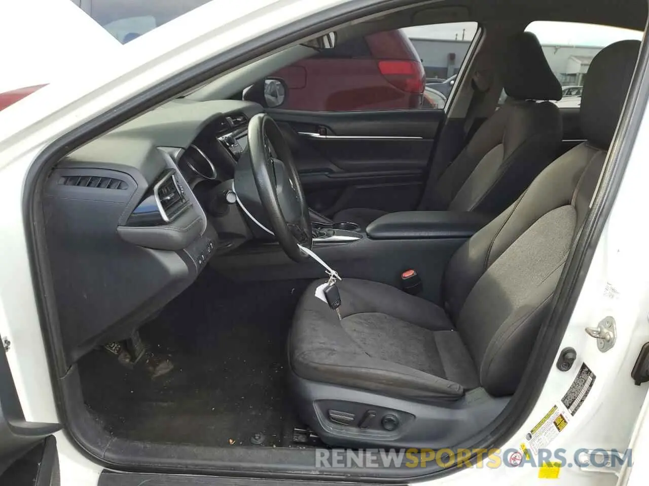 7 Фотография поврежденного автомобиля 4T1B11HK2KU688429 TOYOTA CAMRY 2019