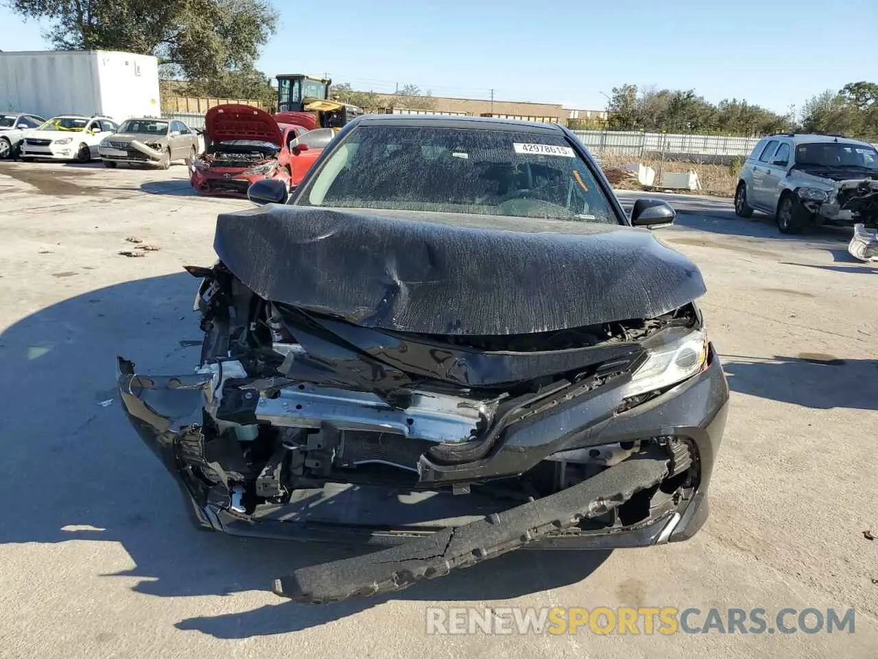 5 Photograph of a damaged car 4T1B11HK2KU695042 TOYOTA CAMRY 2019