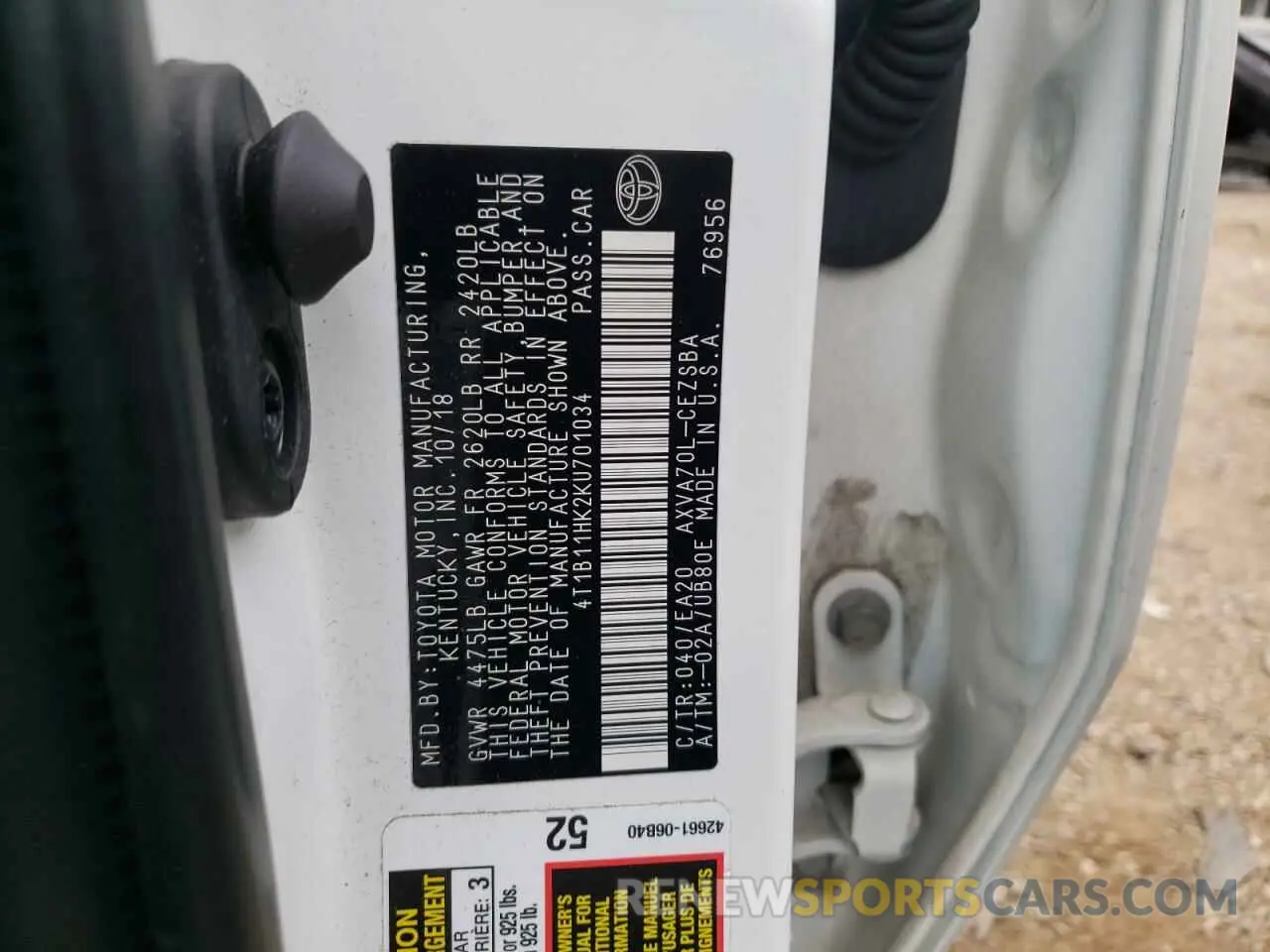 10 Photograph of a damaged car 4T1B11HK2KU701034 TOYOTA CAMRY 2019