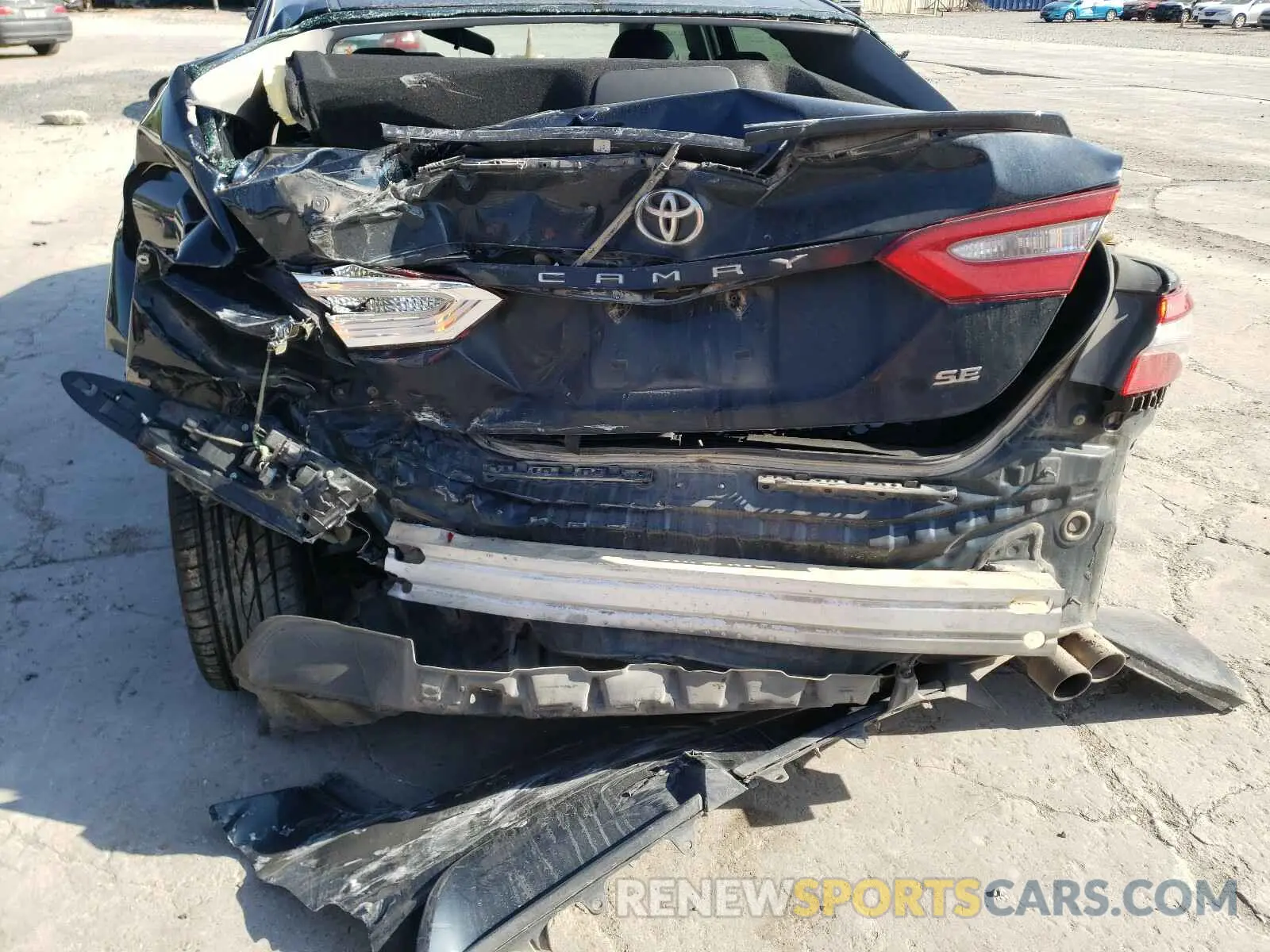 9 Photograph of a damaged car 4T1B11HK2KU702877 TOYOTA CAMRY 2019