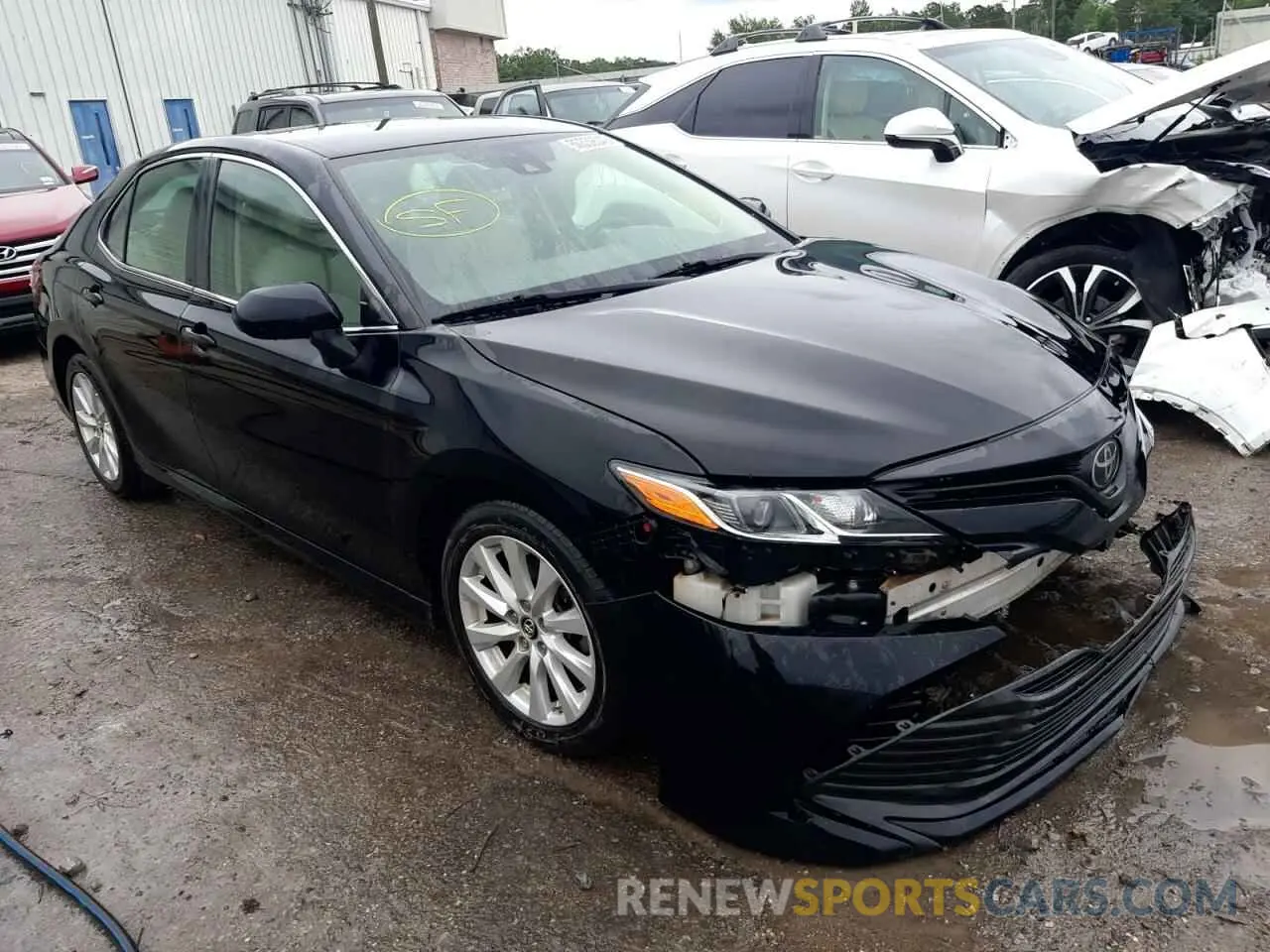 1 Photograph of a damaged car 4T1B11HK2KU704547 TOYOTA CAMRY 2019