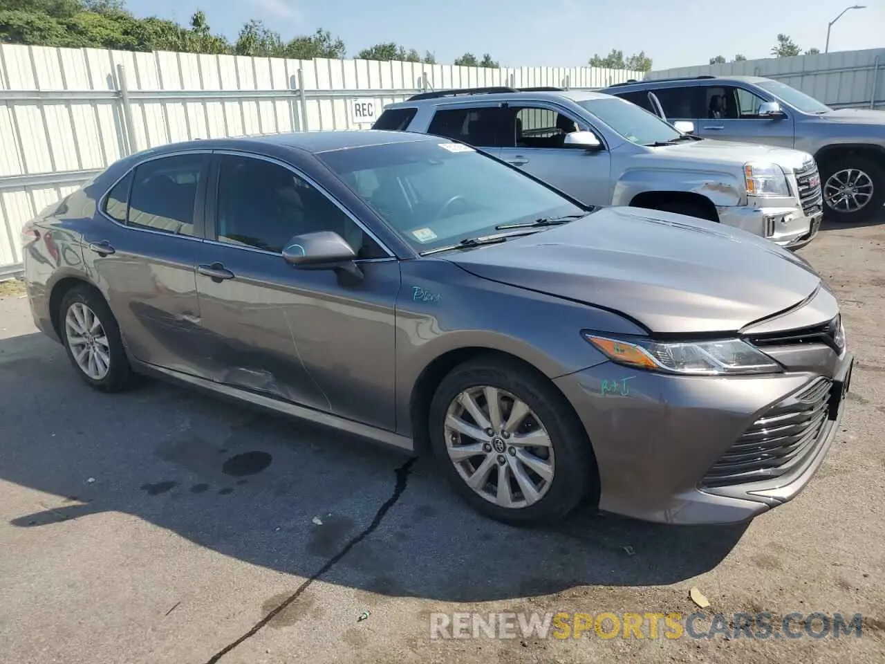 4 Photograph of a damaged car 4T1B11HK2KU709778 TOYOTA CAMRY 2019