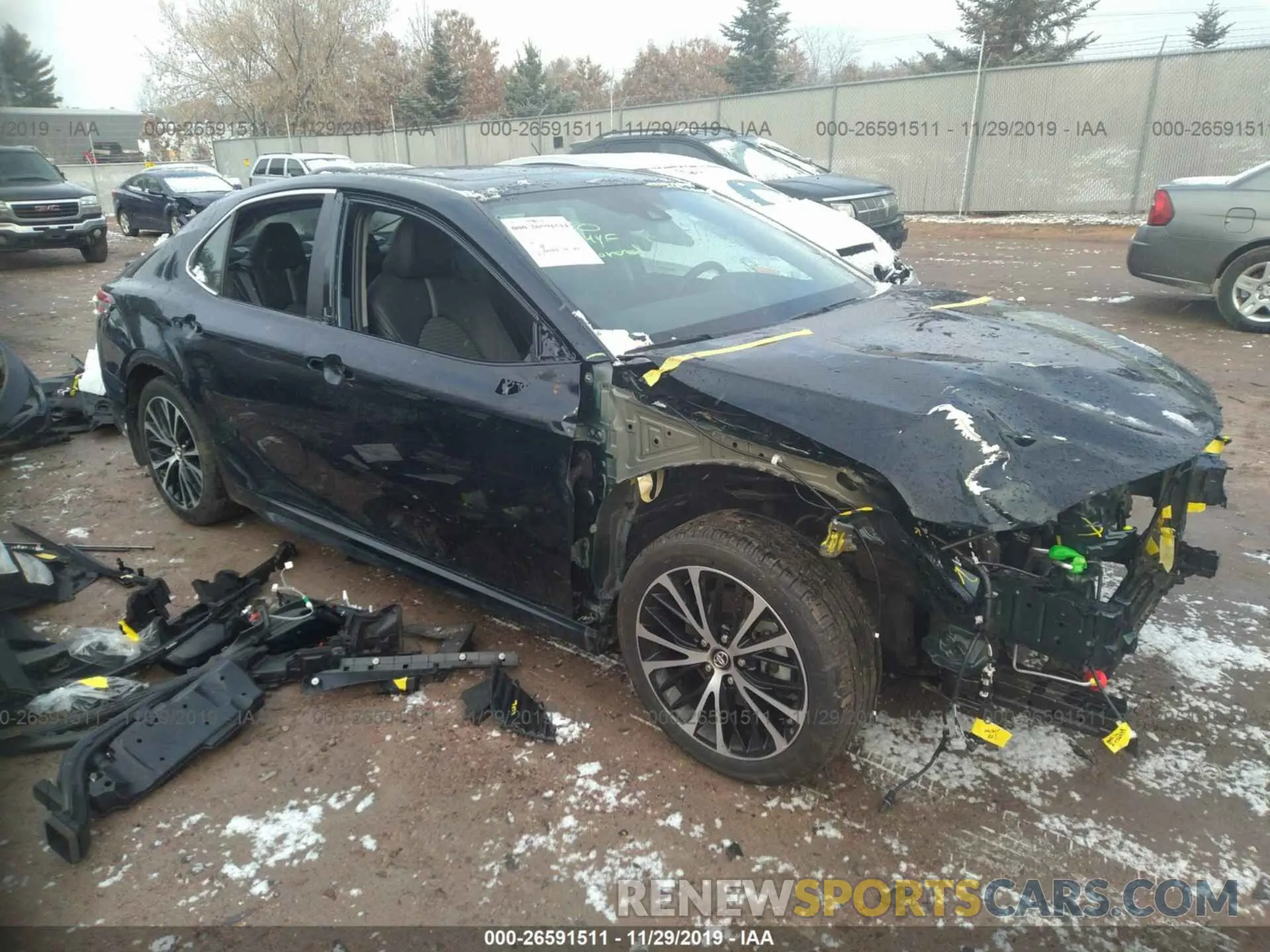 1 Photograph of a damaged car 4T1B11HK2KU712860 TOYOTA CAMRY 2019