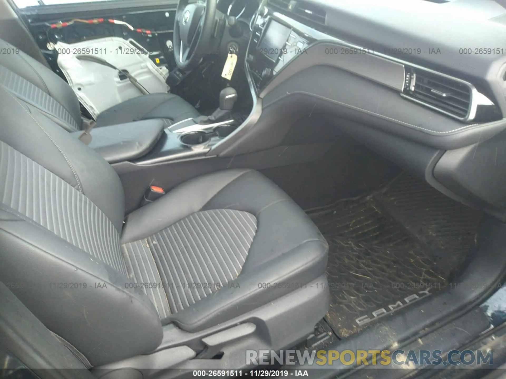 5 Photograph of a damaged car 4T1B11HK2KU712860 TOYOTA CAMRY 2019