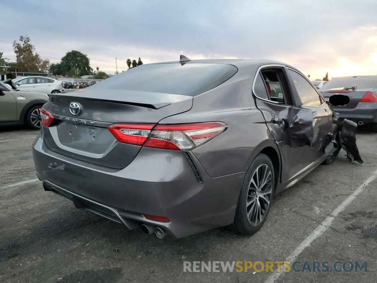 4 Фотография поврежденного автомобиля 4T1B11HK2KU713376 TOYOTA CAMRY 2019