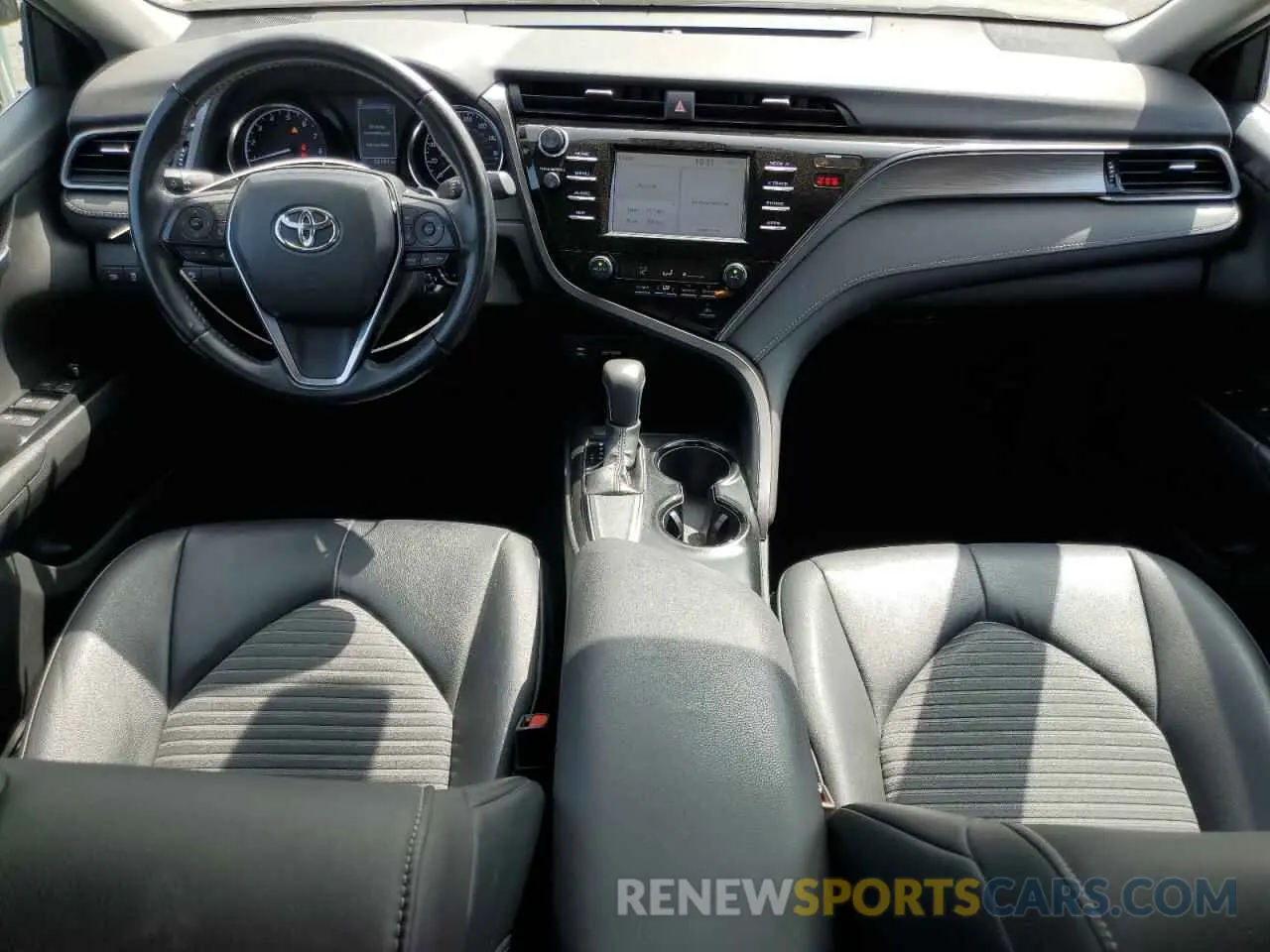 8 Photograph of a damaged car 4T1B11HK2KU719324 TOYOTA CAMRY 2019