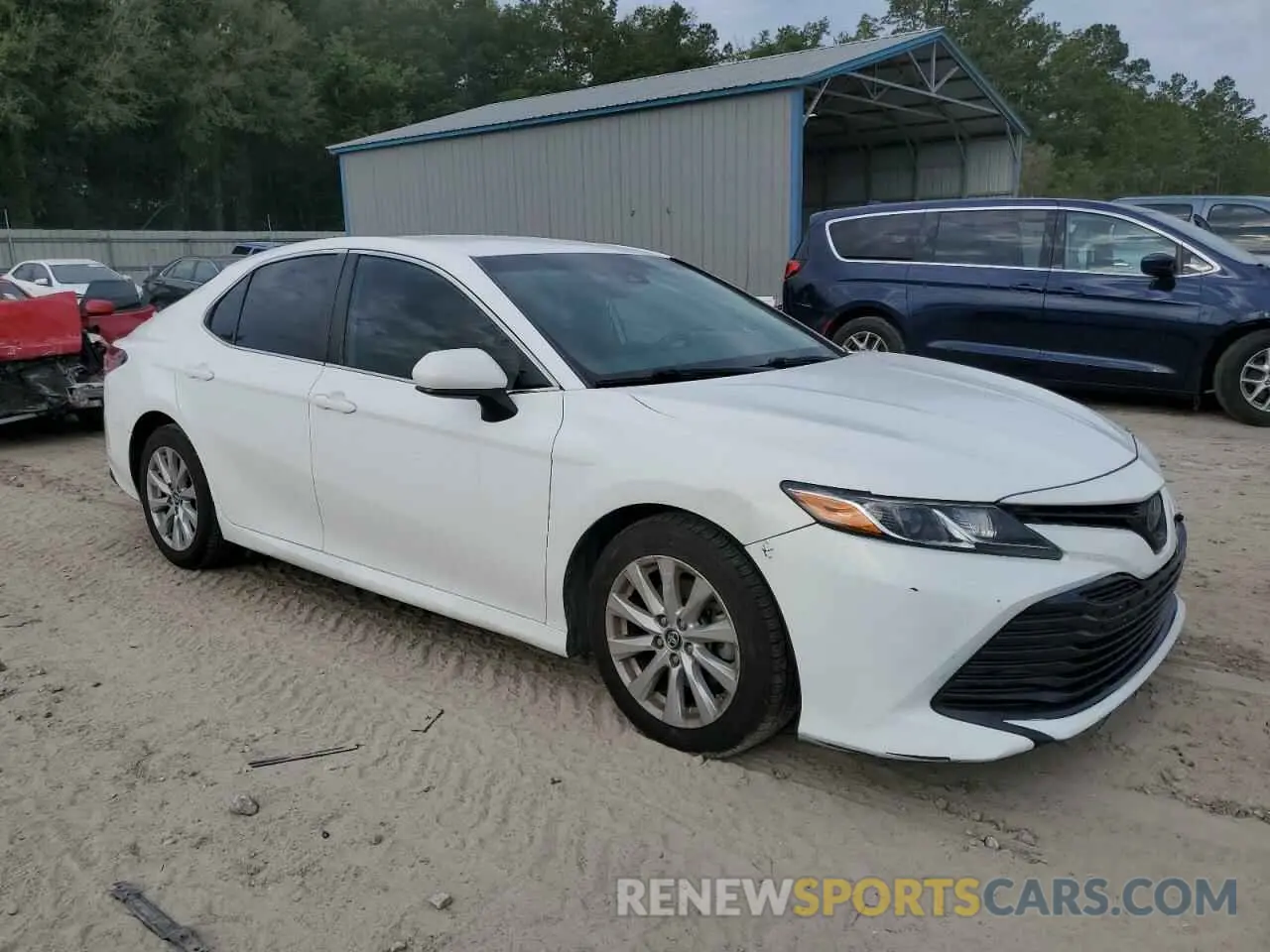 4 Photograph of a damaged car 4T1B11HK2KU719470 TOYOTA CAMRY 2019