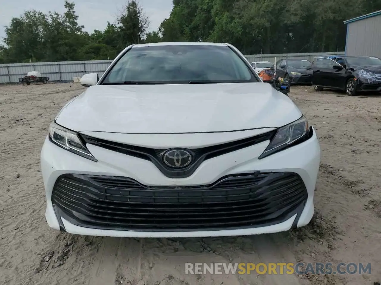 5 Photograph of a damaged car 4T1B11HK2KU719470 TOYOTA CAMRY 2019