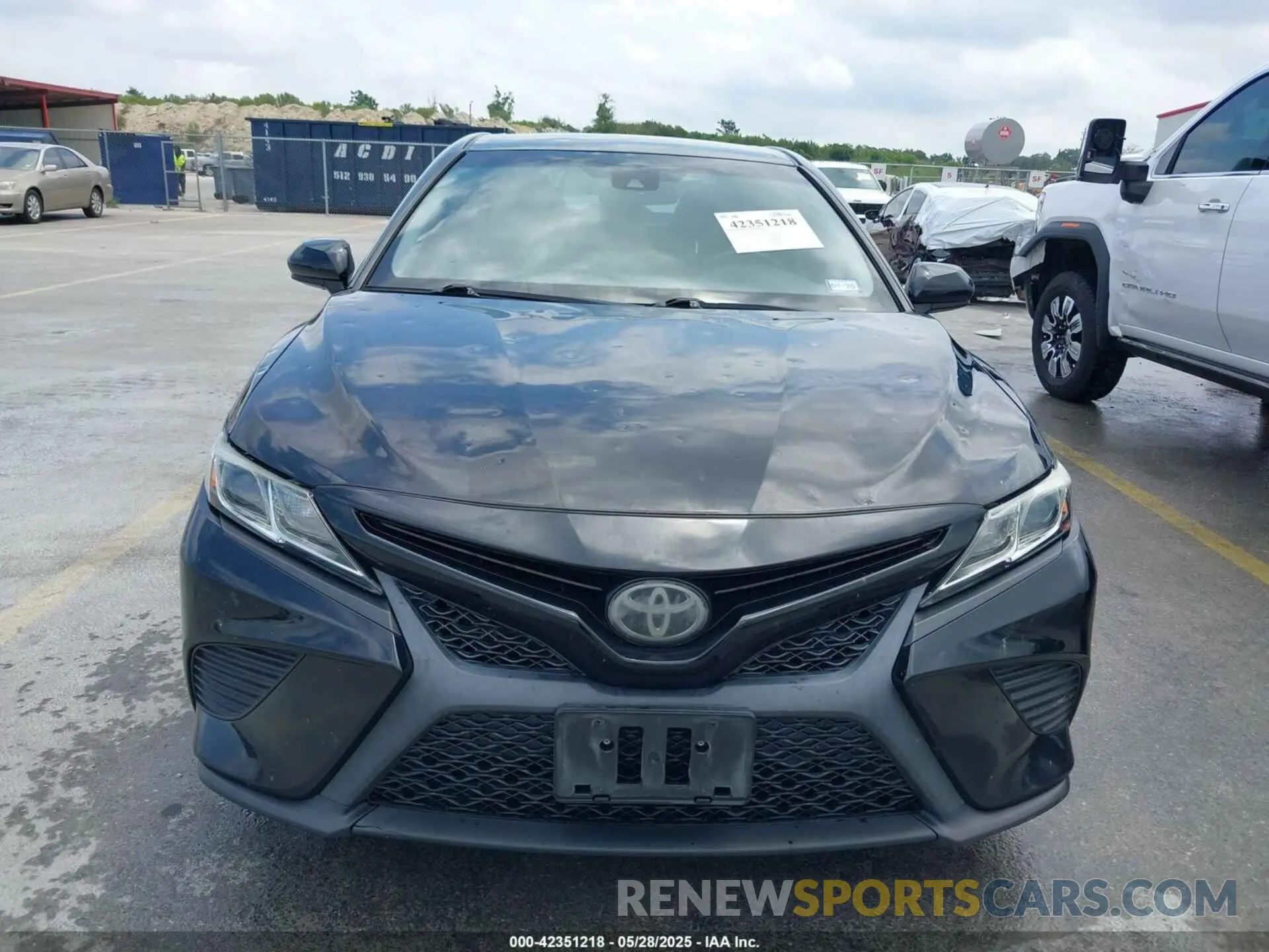 12 Photograph of a damaged car 4T1B11HK2KU723986 TOYOTA CAMRY 2019