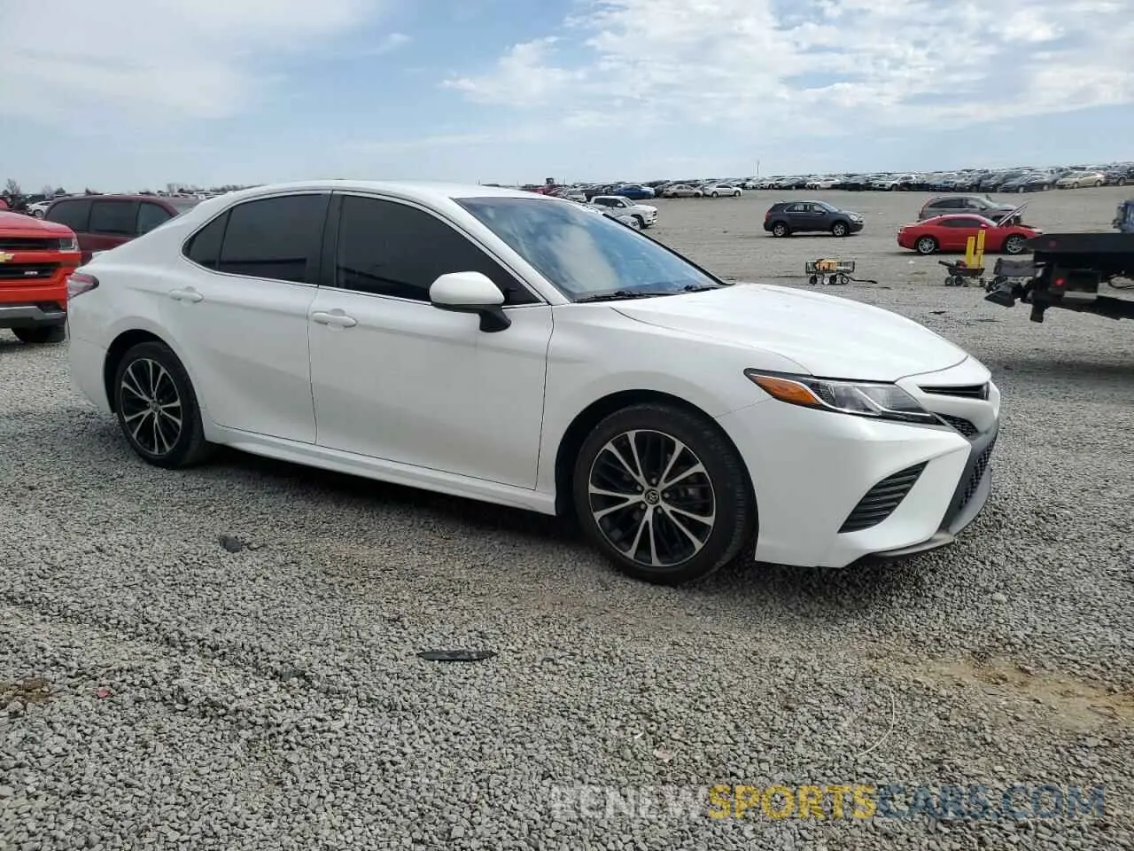 4 Фотография поврежденного автомобиля 4T1B11HK2KU724006 TOYOTA CAMRY 2019