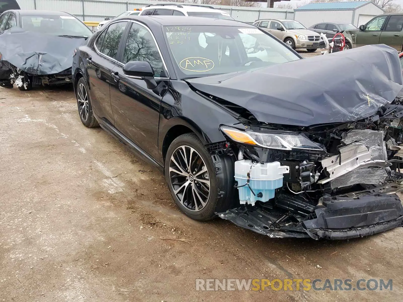 1 Photograph of a damaged car 4T1B11HK2KU725124 TOYOTA CAMRY 2019