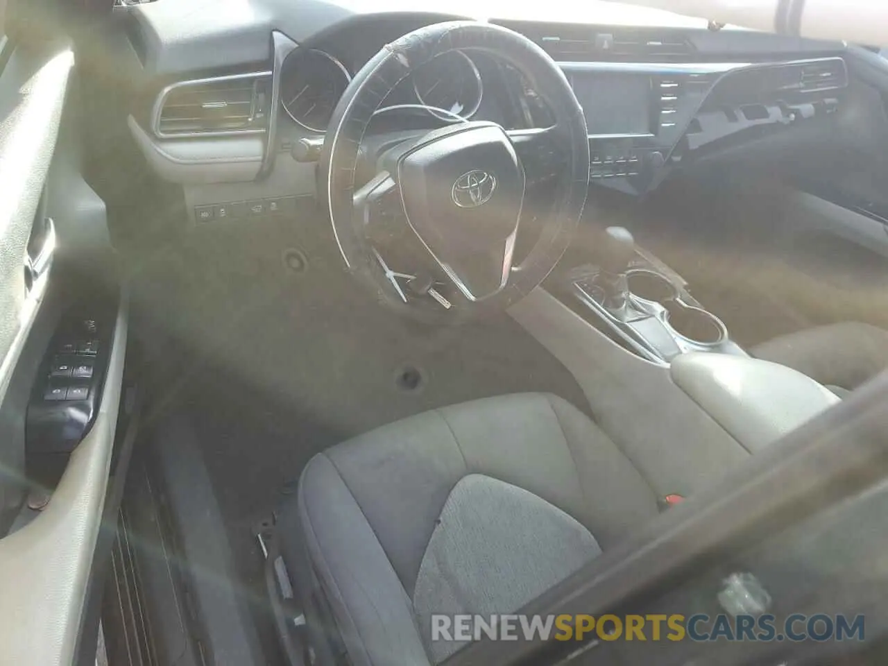 8 Photograph of a damaged car 4T1B11HK2KU727794 TOYOTA CAMRY 2019