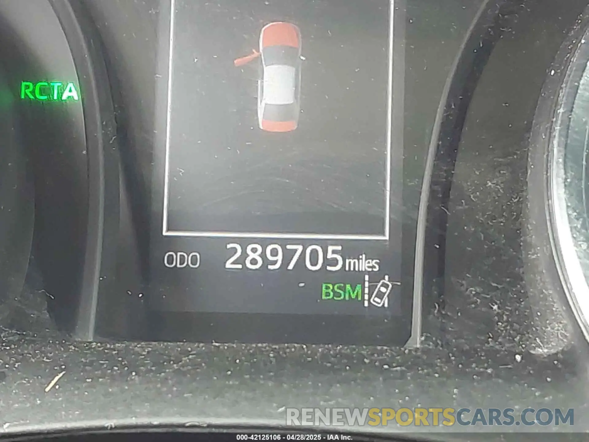 16 Photograph of a damaged car 4T1B11HK2KU727973 TOYOTA CAMRY 2019