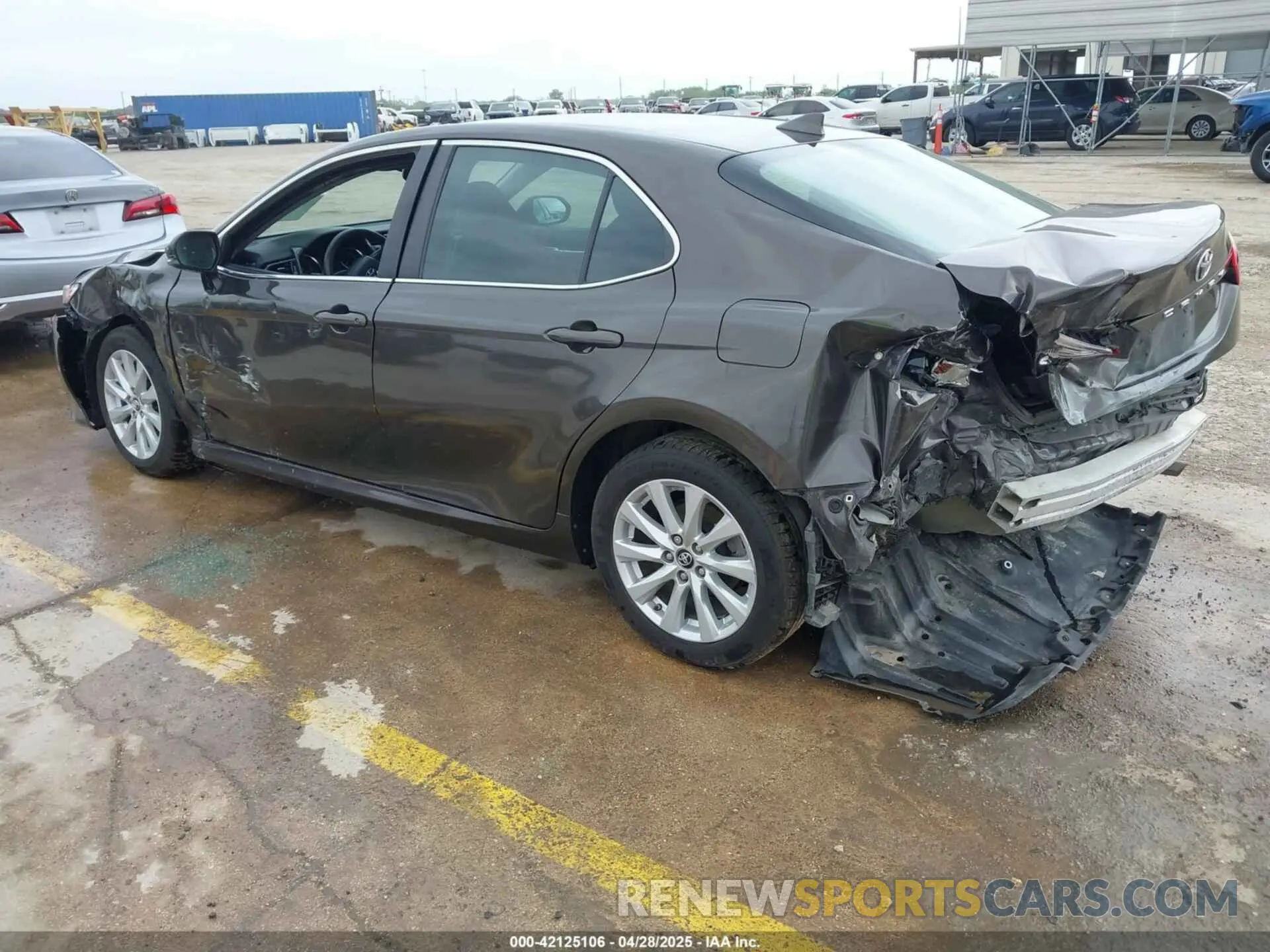 3 Photograph of a damaged car 4T1B11HK2KU727973 TOYOTA CAMRY 2019