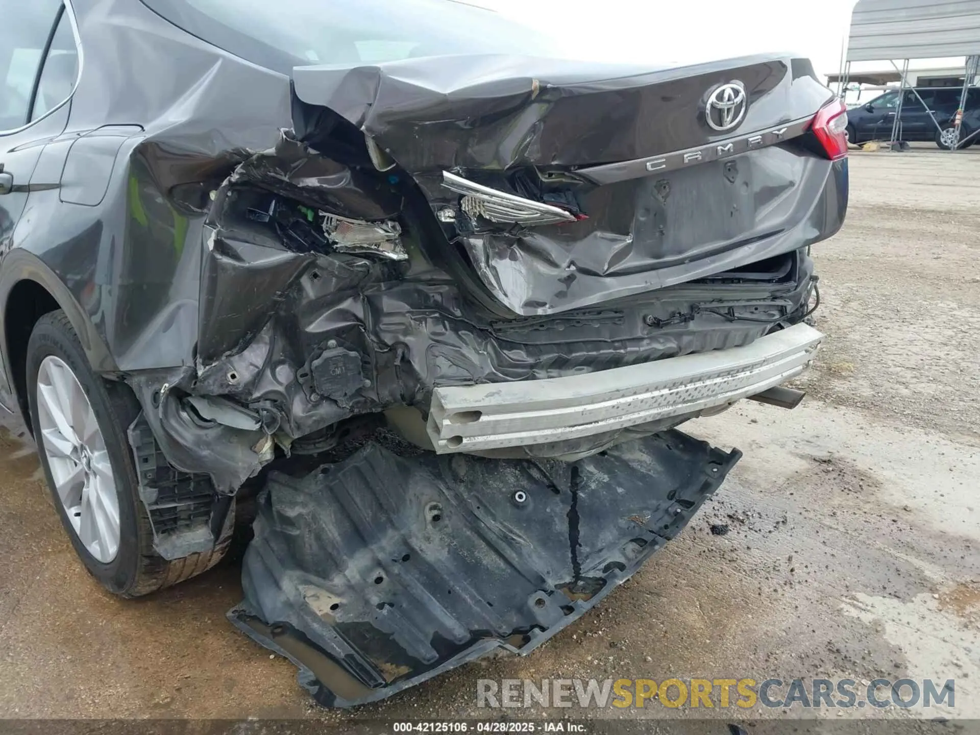 6 Photograph of a damaged car 4T1B11HK2KU727973 TOYOTA CAMRY 2019