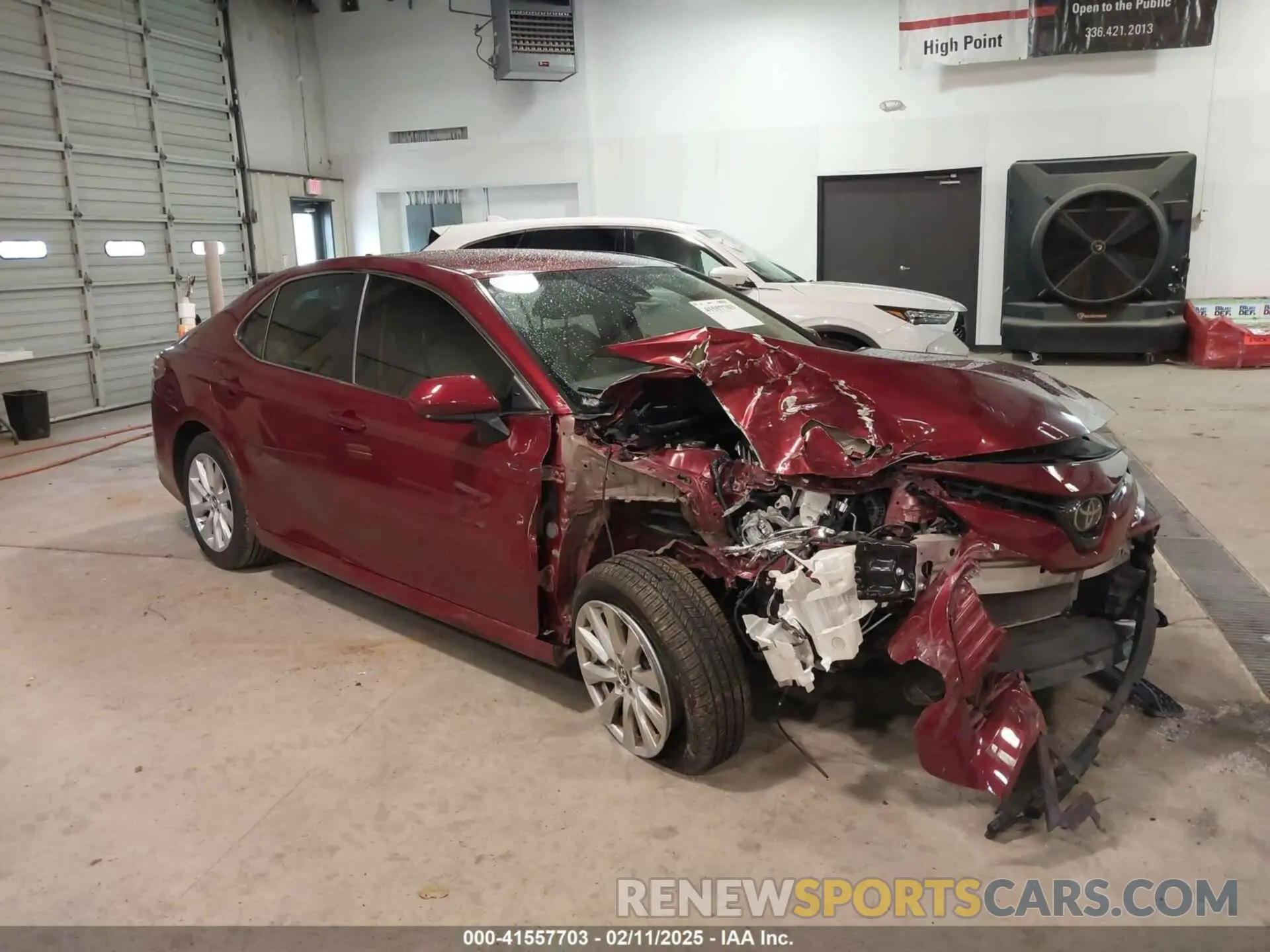 1 Photograph of a damaged car 4T1B11HK2KU737712 TOYOTA CAMRY 2019