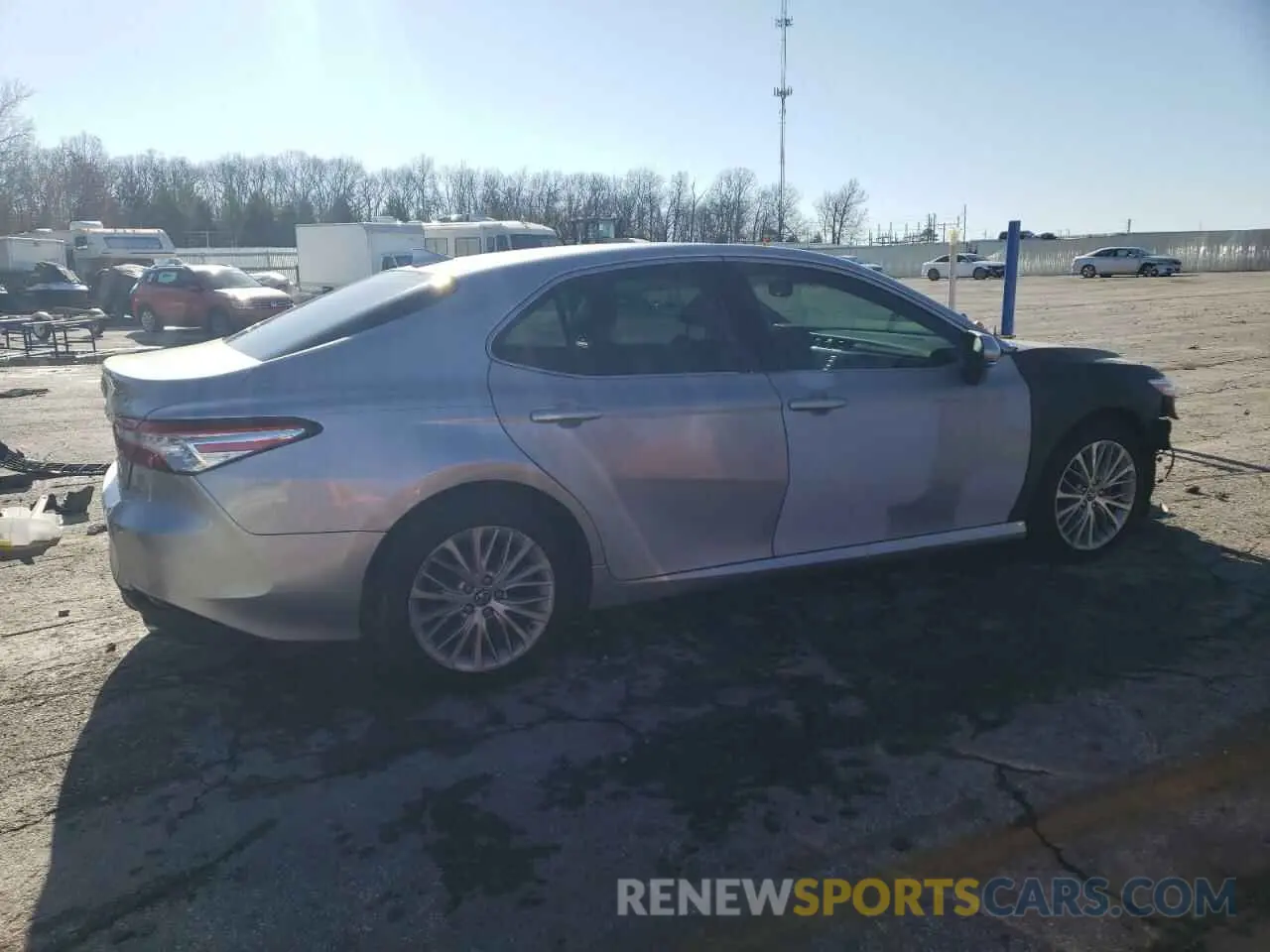 3 Photograph of a damaged car 4T1B11HK2KU740755 TOYOTA CAMRY 2019