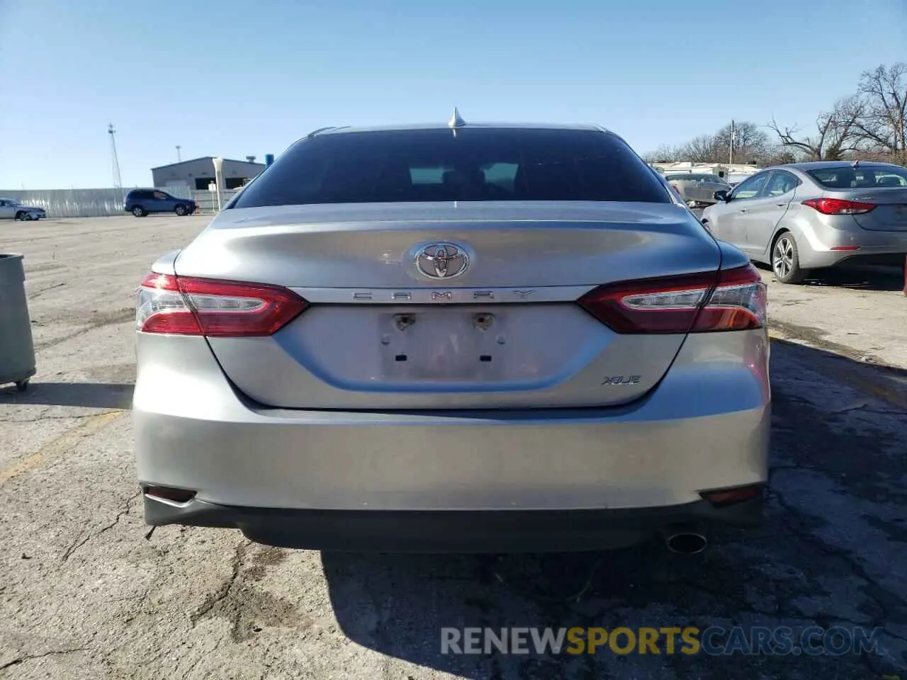 6 Photograph of a damaged car 4T1B11HK2KU740755 TOYOTA CAMRY 2019