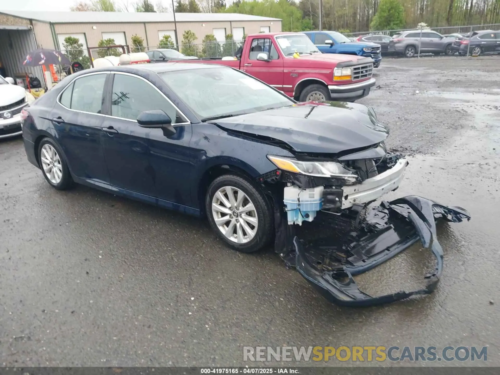 1 Photograph of a damaged car 4T1B11HK2KU747964 TOYOTA CAMRY 2019
