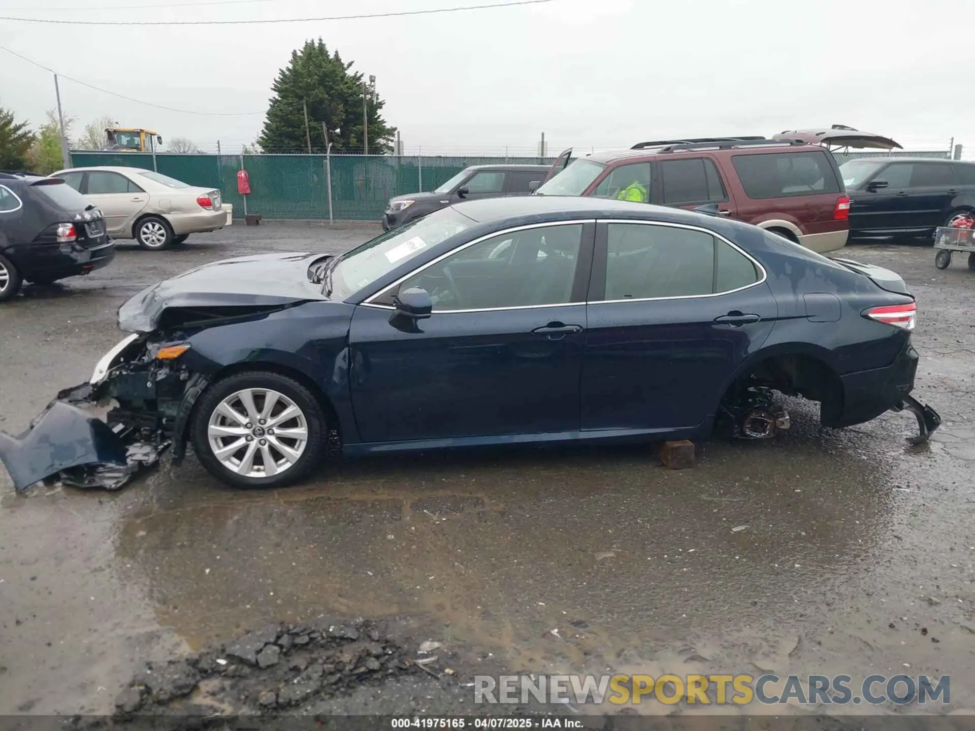 14 Фотография поврежденного автомобиля 4T1B11HK2KU747964 TOYOTA CAMRY 2019