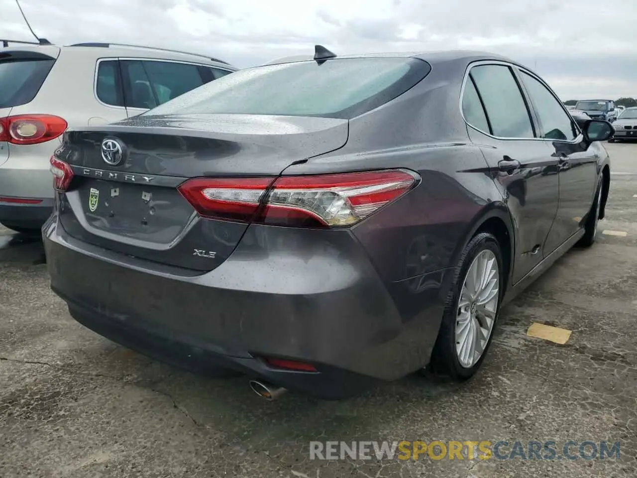 4 Photograph of a damaged car 4T1B11HK2KU751691 TOYOTA CAMRY 2019