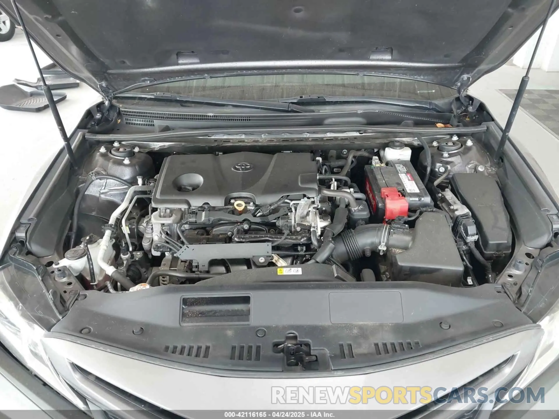 10 Photograph of a damaged car 4T1B11HK2KU756440 TOYOTA CAMRY 2019