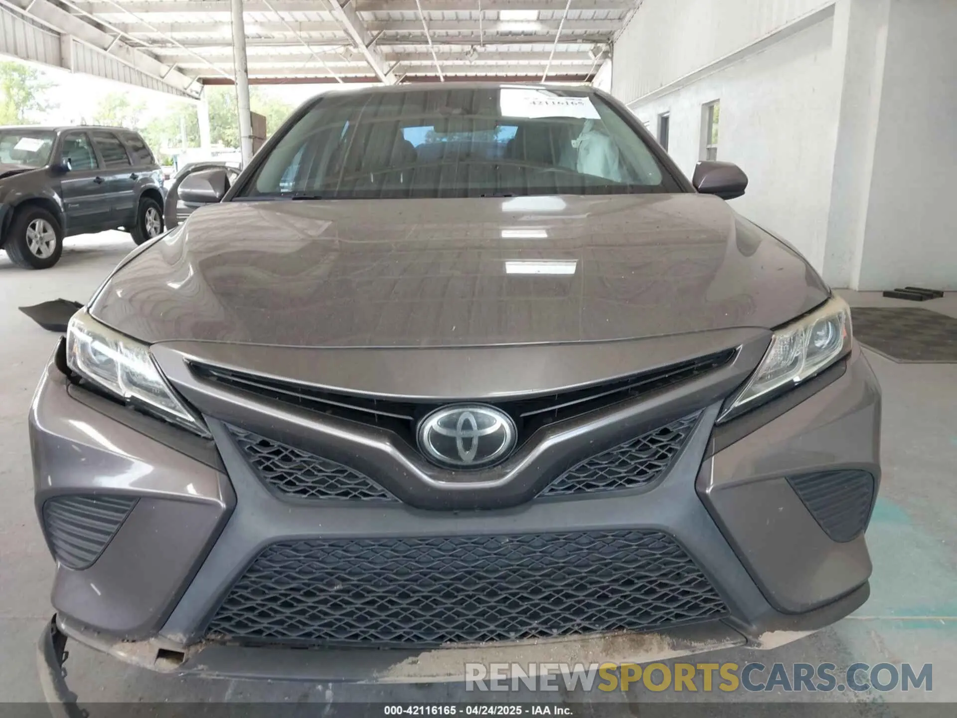 12 Photograph of a damaged car 4T1B11HK2KU756440 TOYOTA CAMRY 2019