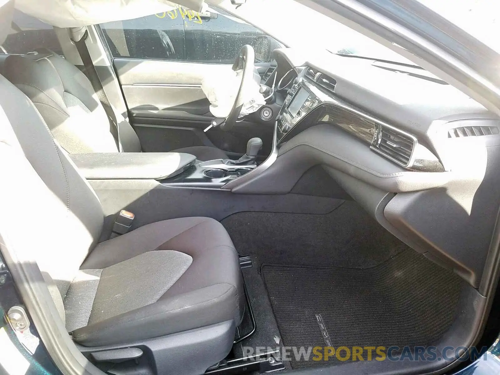 5 Photograph of a damaged car 4T1B11HK2KU763193 TOYOTA CAMRY 2019
