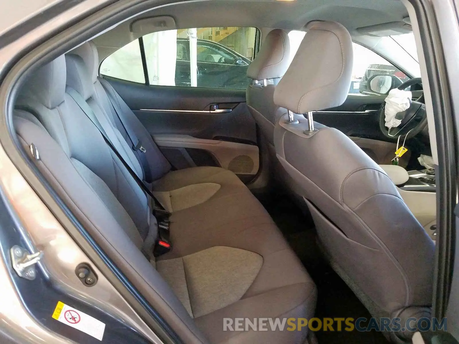6 Photograph of a damaged car 4T1B11HK2KU763355 TOYOTA CAMRY 2019