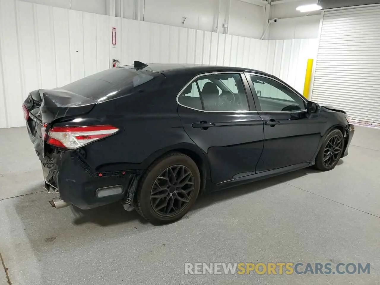 3 Фотография поврежденного автомобиля 4T1B11HK2KU763923 TOYOTA CAMRY 2019